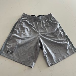 Under Armour Mens Small Shorts
